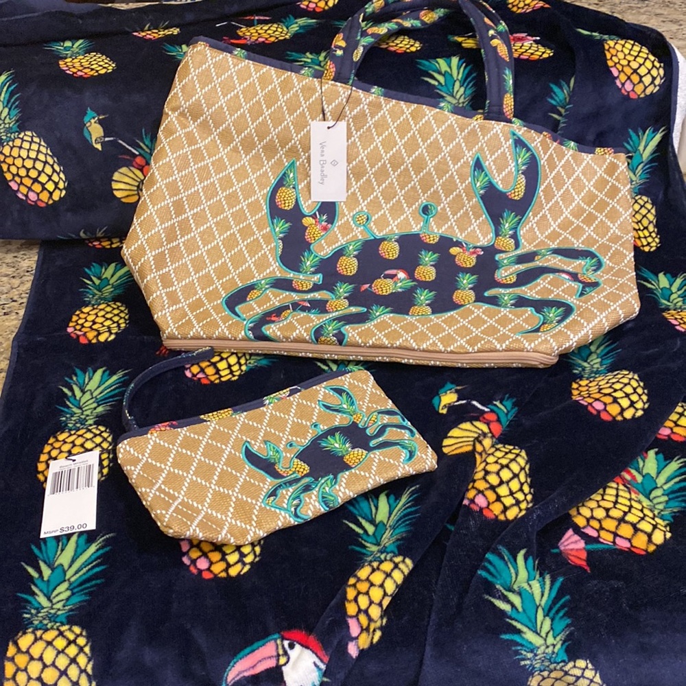 Vera Bradley 3pc Beach Tote Set - Picture 11 of 15